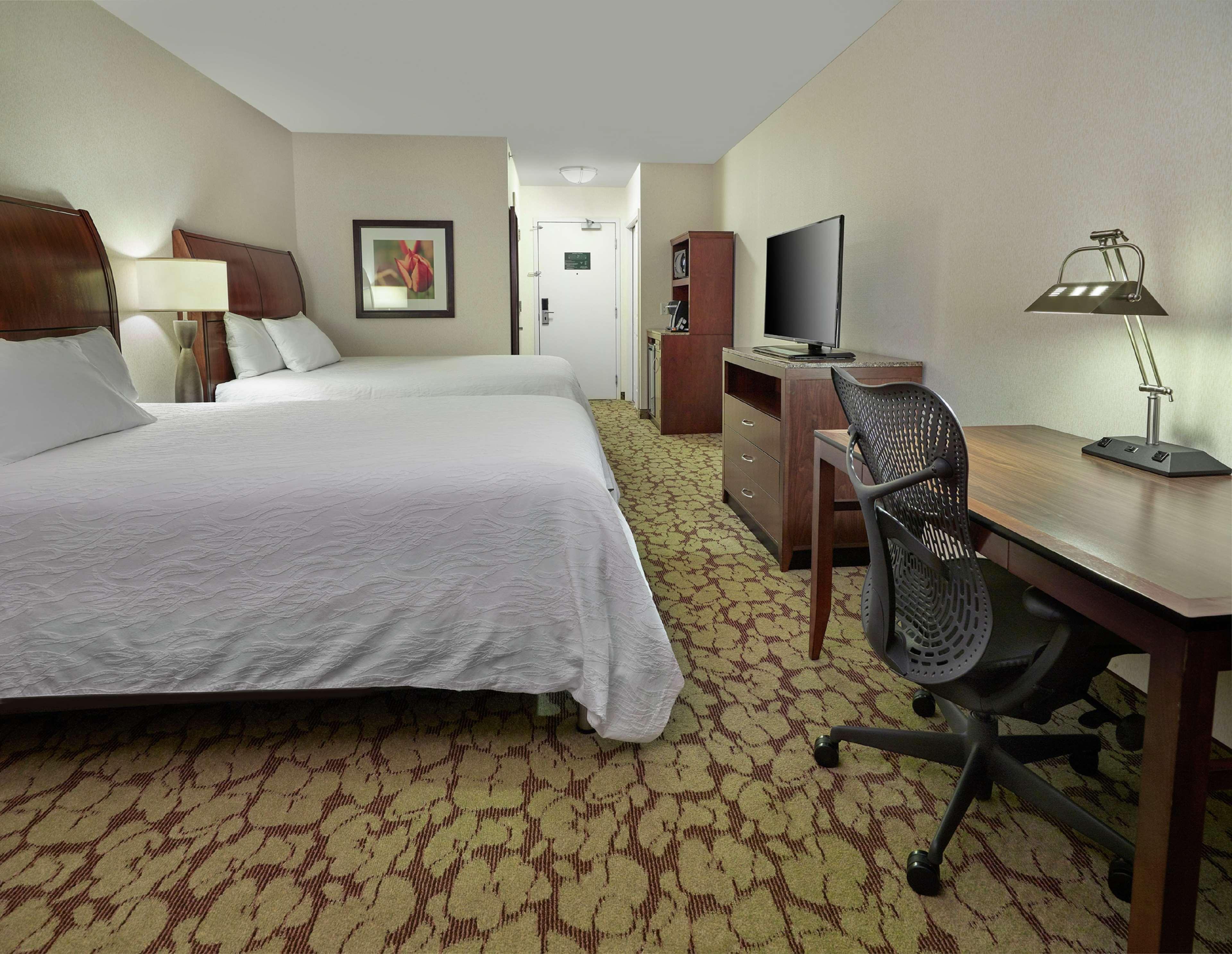 Hilton Garden Inn West Edmonton Eksteriør bilde