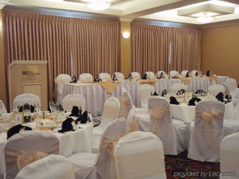 Hilton Garden Inn West Edmonton Restaurant bilde
