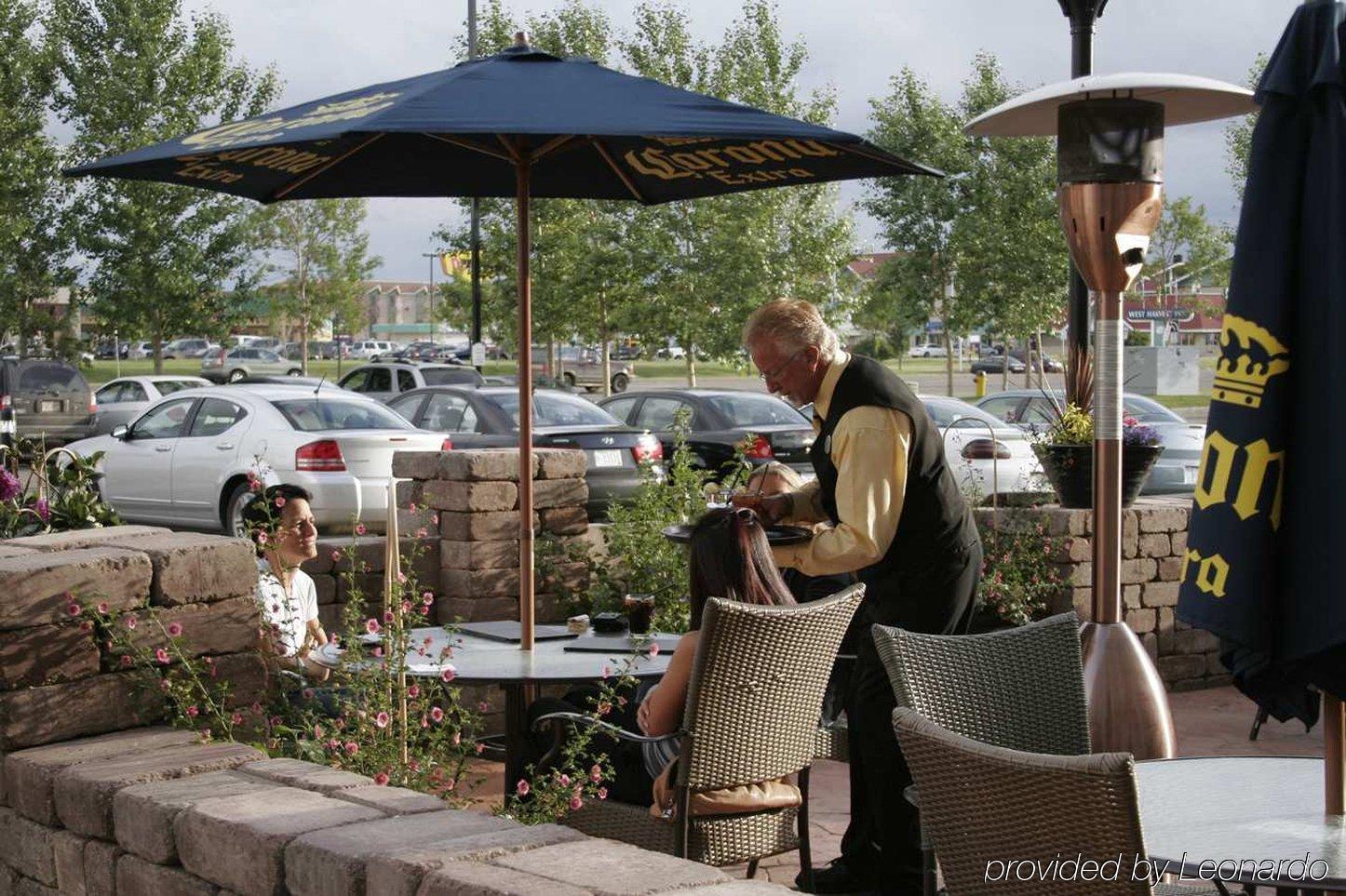 Hilton Garden Inn West Edmonton Restaurant bilde